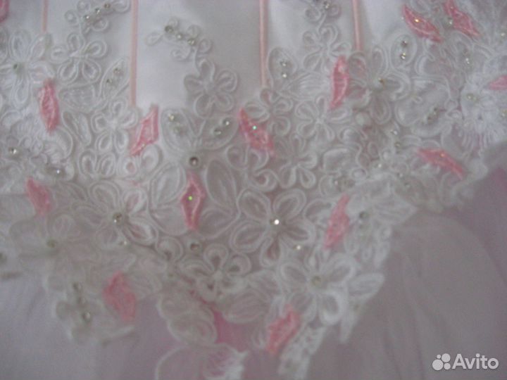 Свадебные платья