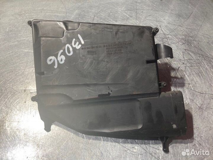 Корпус воздушного фильтра Mercedes Clk C209 OM642