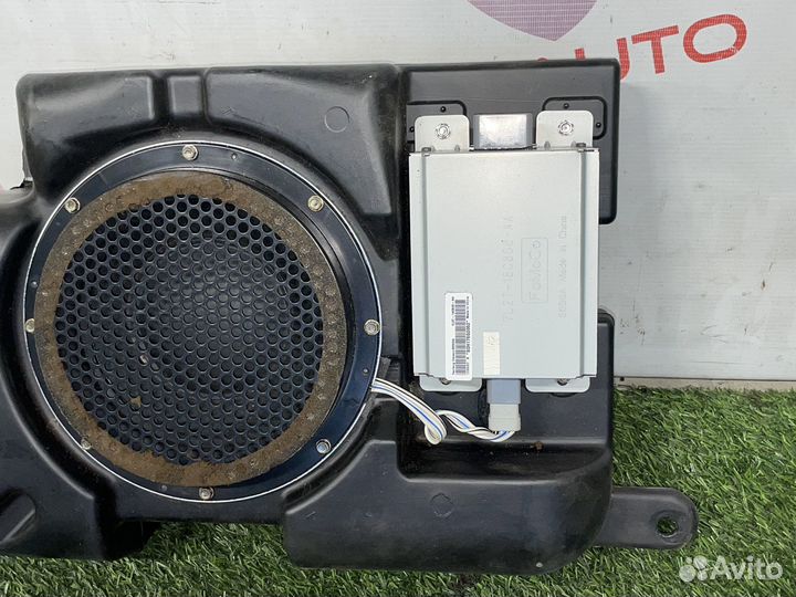 Сабвуфер Ford Explorer 4 U251 2008г