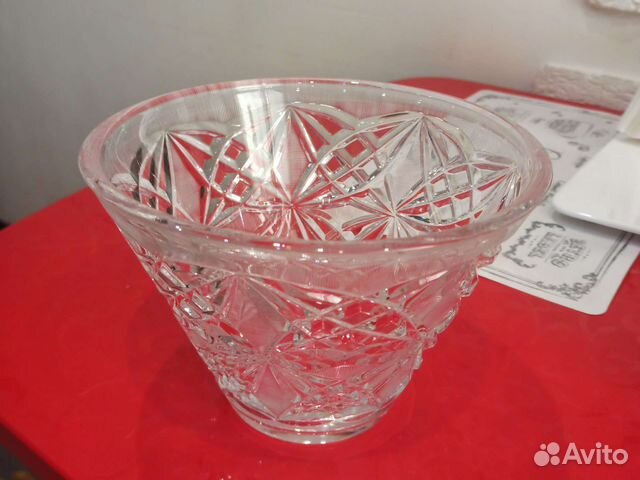 Хрустальная ваза