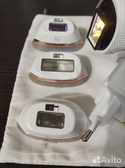 Фотоэпилятор Philips Lumea SC1999