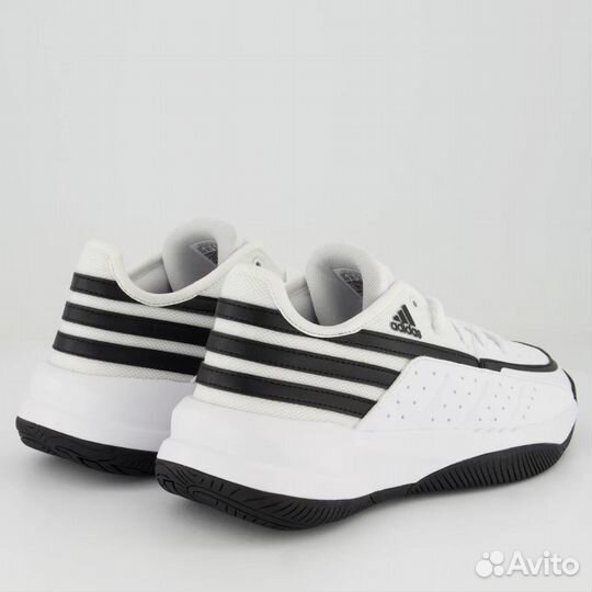 Adidas Front Court J