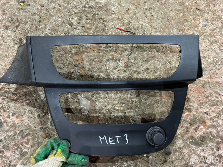 Рено меган 3 рамка магнитолы