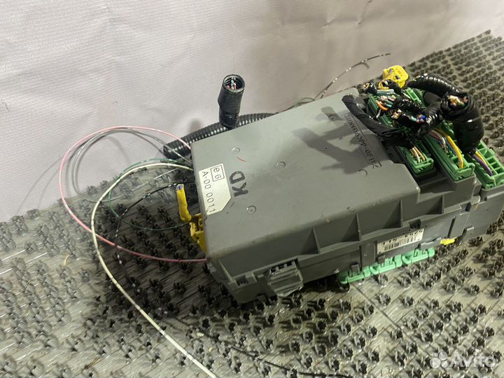 Блок предохранителей салона Honda Civic 8