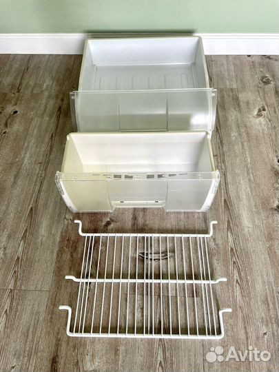 Полки и ящики от холодильника Beko