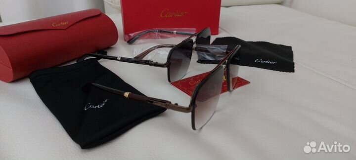 Солнцезащитные очки Cartier