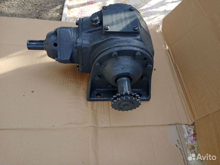 Угловой редуктор для сельхозтехники