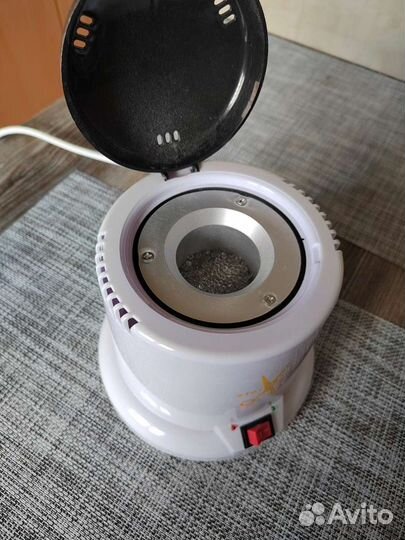 Стерилизатор для маникюрных инструментов