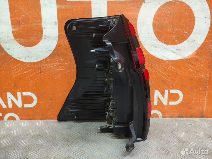 Фонарь правый Toyota Land Cruiser Prado 150