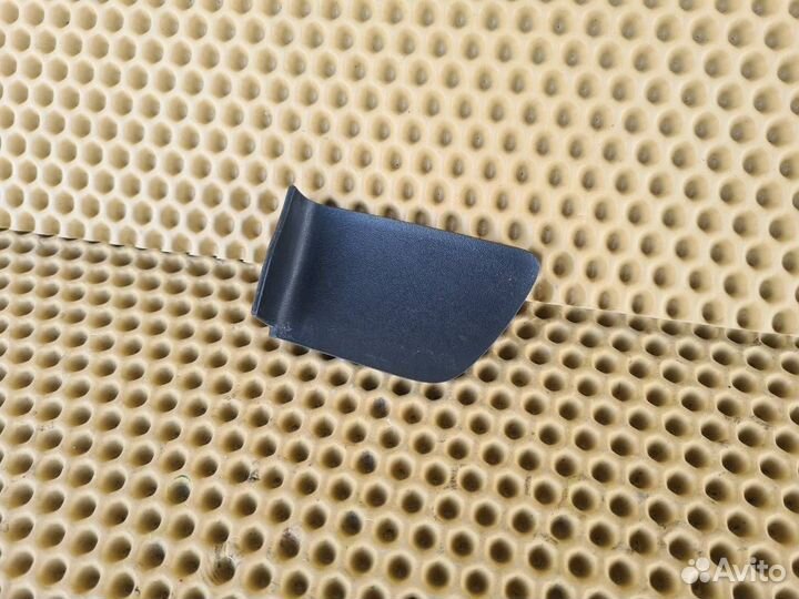 Заглушка ручки двери левая Infiniti Fx Qx70 S51