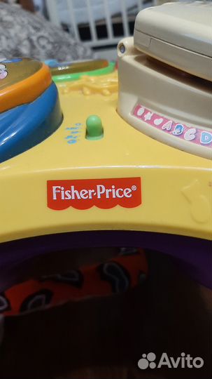 Музыкальный стол fisher price на двух языках