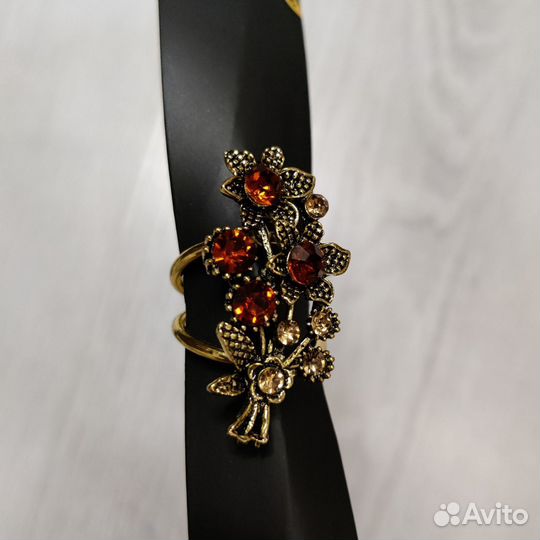 Кольца для головных уборов