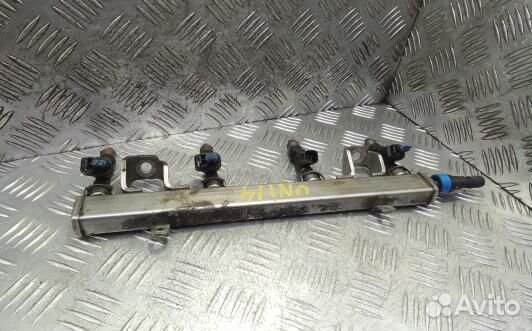 Топливная рампа бензиновая mazda 5 1 (UNI14TJ01)