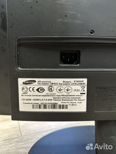 Монитор Samsung