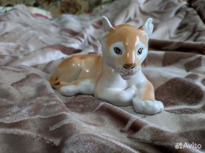 Львёнок лфз фарфор лежащий