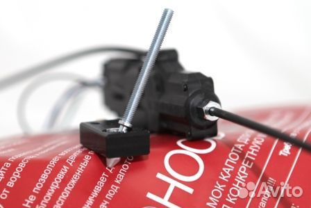 Блокираторы капота профес с кроншт.Возм установка