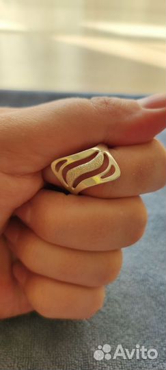 Серебряное кольцо