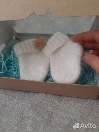 Носочки вязаные для новорожденного