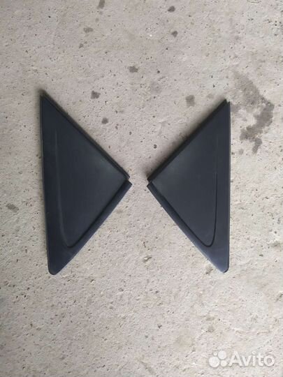 Накладка стекла задняя L R hyundai solaris 1