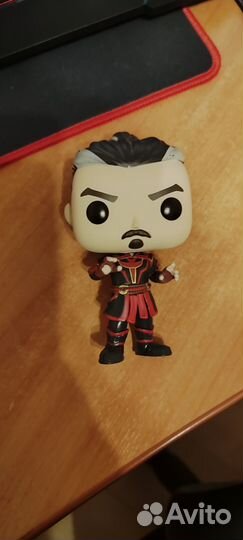 Funko POP Multiverse of Madness: Defender Strange