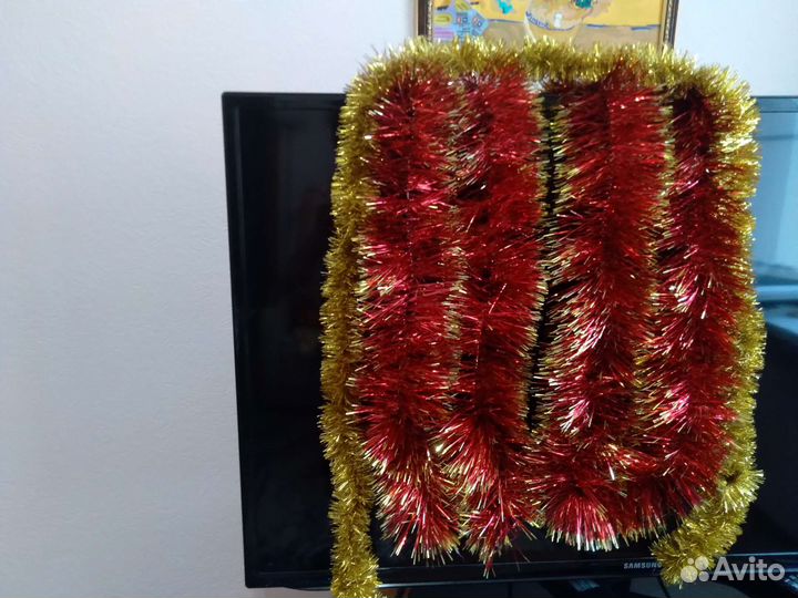 Мишура новогодняя + подарок (цена за все)