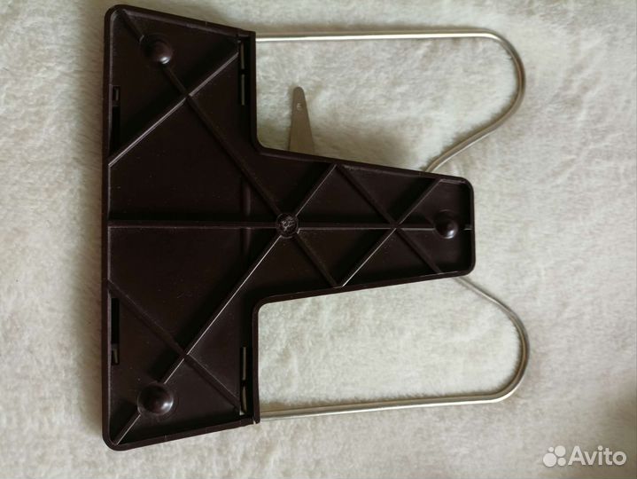 Подставка для книг