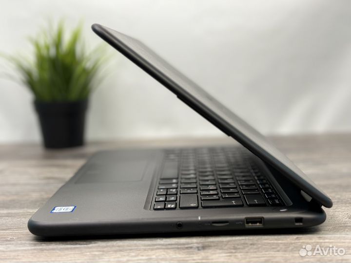 Dell Latitude 3300