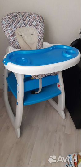 Детский стульчик для кормления