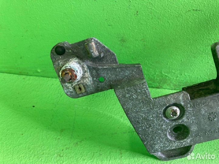 Кронштейн подножки mercedes-benz actros MP 4