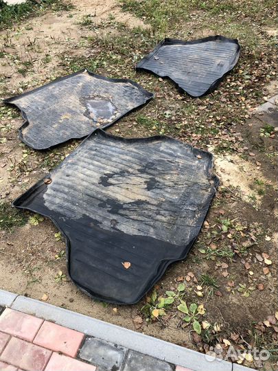 Коврик багажника