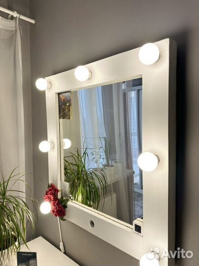 Гримерное зеркало с лампочками бу