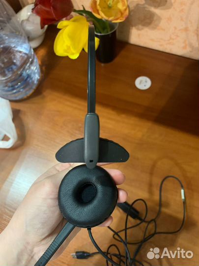 Наушники с микрофоном