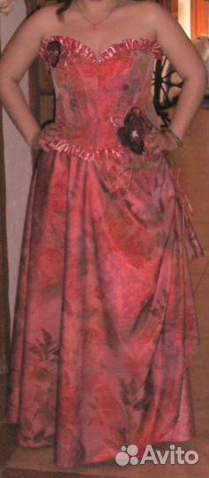 Вечернее платье
