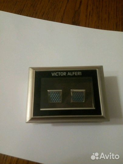 Запонки Viktor Alferi