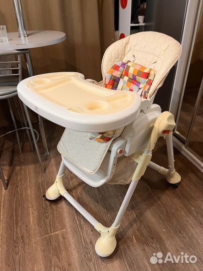 Стульчик для кормления с шезлонгом