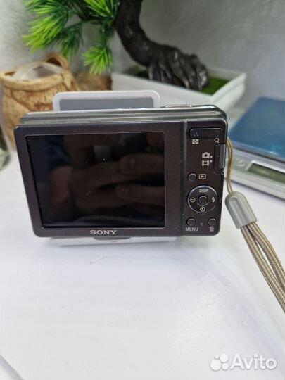 Компактный фотоаппарат sony cyber shot DSC-S2100