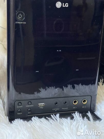 Медиацентр LG FB-163X