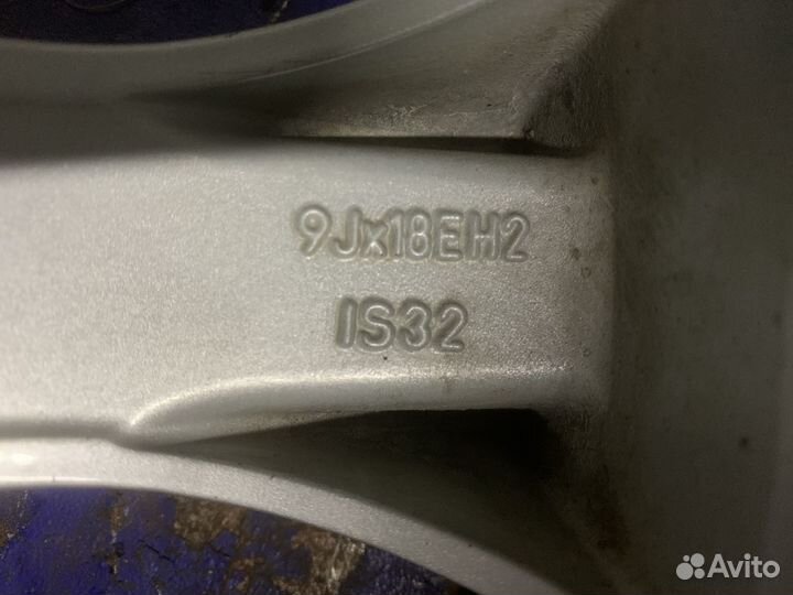 Комплект разношироких дисков BMW E60 R18 124 стиль