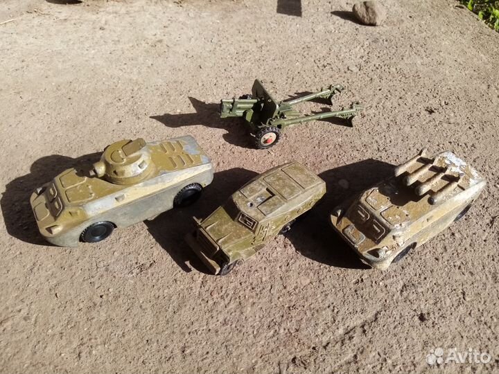 Игрушки металлические СССР