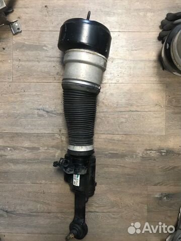 Стойка пневмоподвески передняя правая Mercedes Gl