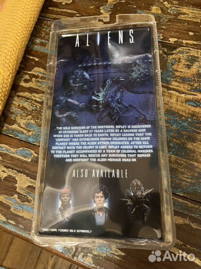 Коллекционные фигурки (чужой, человек-паук)