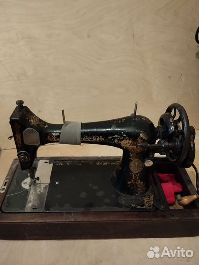 Швейная машина Singer