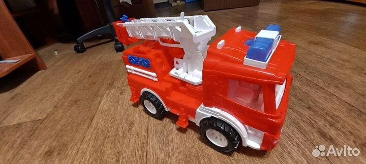 Игрушка пожарная машина