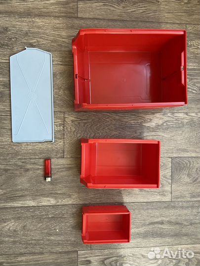 Ящики пластиковые универсальные новые