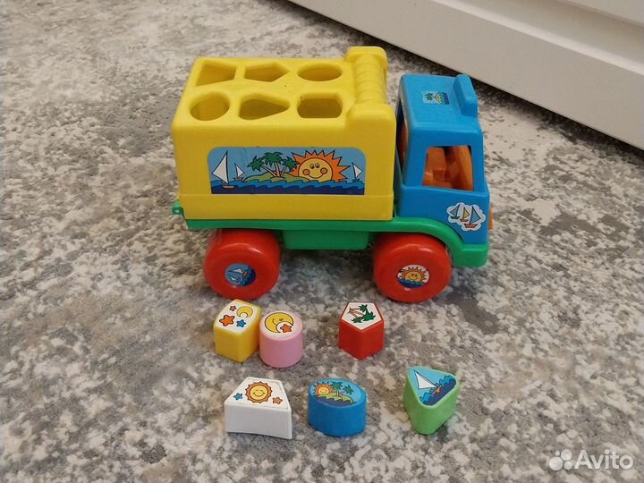 Развивающие игрушки