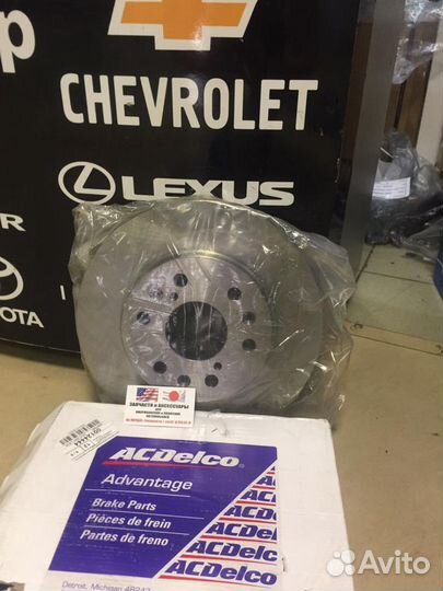 Тормозной диск,Шевролет Тахо,Кадилак Эскалейд