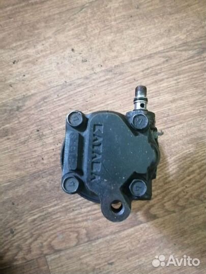 Насос гура Мицубиси Лансер 6