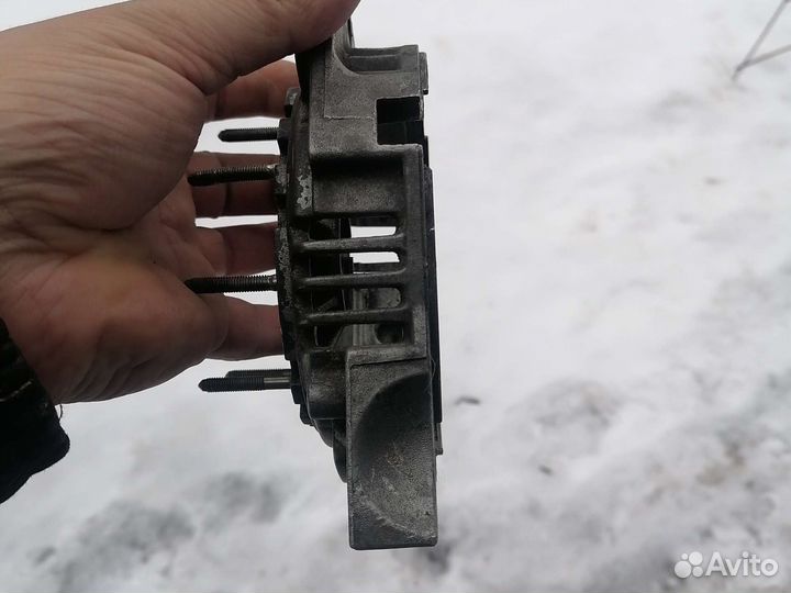 Задняя крышка генератора Валео