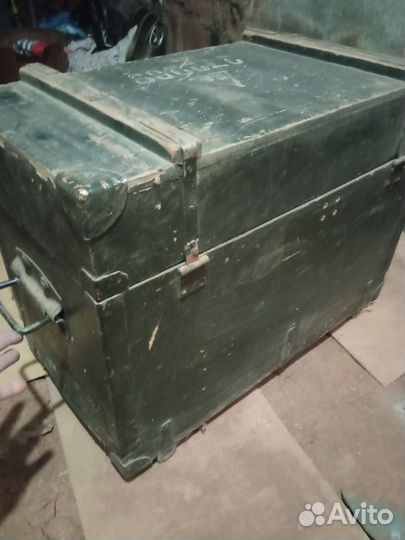 Сундук деревянный старинный