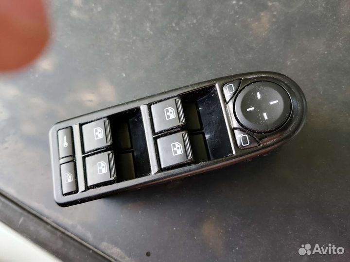 Блок стеклоподъёмников ваз лада калина